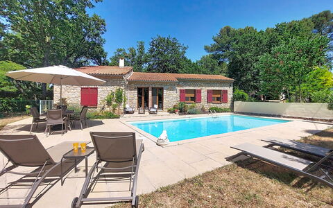 Les Pierres Fleuries: Schwimmbad, Resort, Estate, Schatten, Gartenmöbel, Flagstone, Villa, Hazienda, Landscaping, Bauernhaus