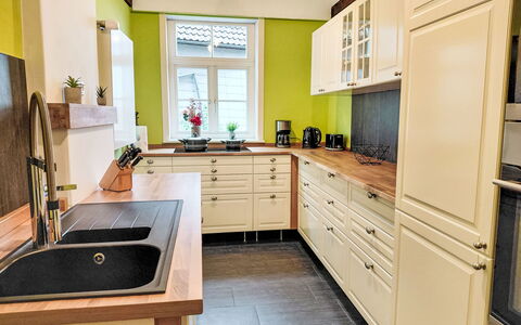 Schwalenberger Land: Stadt, Wohnung, Menschliche Siedlung, Resort, Eigentumswohnung, Hotel, Ferienort, Schwimmbad, Strandresort, Eco Hotel