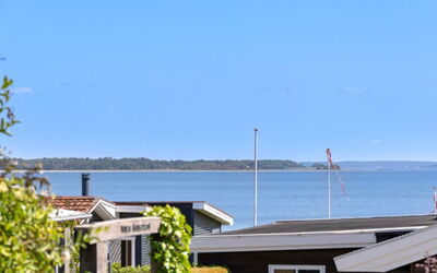 Lilie - 150M from the Sea