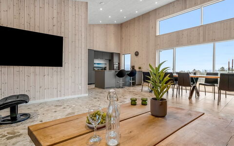 Gillis - 1Km from the Sea: Flooring, Fussboden, Interior Design, Holzboden, Wand, Holz, Decke, Möbel, Laminatboden, Wohnzimmer