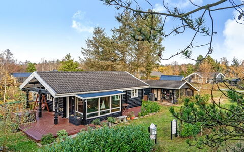 Hakon - 1Km from the Sea: Haus, Dach, Zuhause, Hütte, Ländliches Gebiet, Garten, Bauernhaus, Garten, Abstellgleis, Gartenbauten