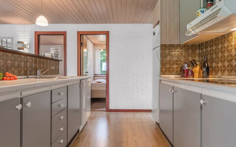 Wenche - 840M from the Sea: Countertop, Interior Design, Küche, Flooring, Holz, Cabinetry, Decke, Light Fixture, Fussboden, Möbel