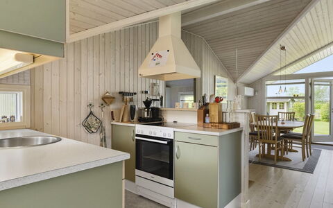 Erok - from the Sea: Holz, Möbel, Wohnung, Zimmer, Decke, Holzbeize, Stuhl, Hartholz, Lack, Holz