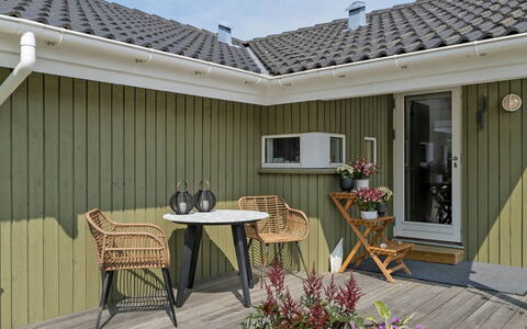 Erok - from the Sea: Holz, Möbel, Wohnung, Zimmer, Decke, Holzbeize, Stuhl, Hartholz, Lack, Holz