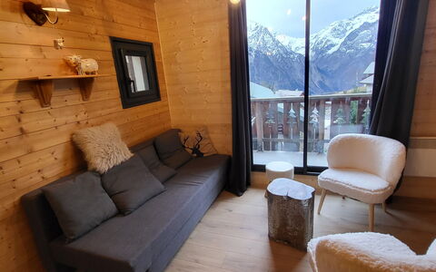 Balcons de Venosc: Holz, Möbel, Holzbeize, Hartholz, Stuhl, Holzboden, Wohnzimmer, Blockhaus, Sperrholz, Planke