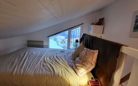 Balcons de Venosc: Möbel, Schlafzimmer, Interior Design, Fussboden, Bettdecke, Bett, Flooring, Holz, Bedding, Linens