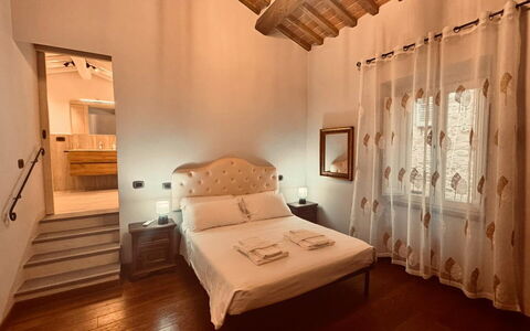 Casa Castelli: Wand, Holz, Interior Design, Fussboden, Flooring, Möbel, Decke, Bett, Schlafzimmer, Beleuchtung