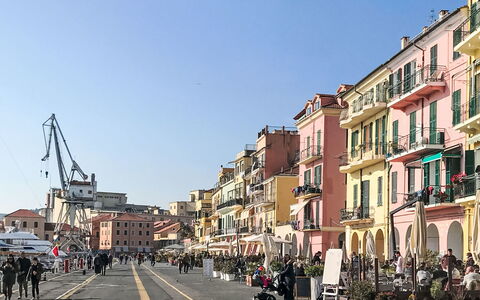 Casa del Mare: Stadt, Gebäude, Stadtgebiet, \Stadt, Die Architektur, Nachbarschaft, Öffentlicher Raum, Strasse, Menschliche Siedlung
