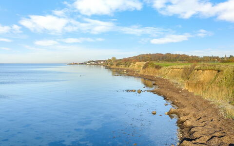 Sigbrit - 100M from the Sea: Blau, Wasser, Wasservorräte, Gewässer, Horizont, Küste, Küsten Und Ozeanische Forms, Wasserlauf, Bank, Meer