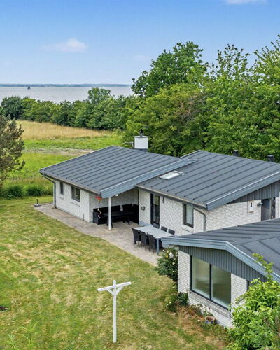 Sigbrit - 100M from the Sea