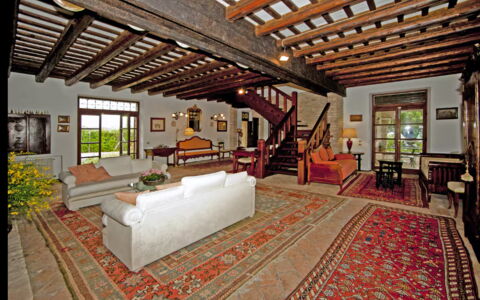 Villa Incanto: Interior Design, Decke, Zimmer, Wohnzimmer, Couch, Stuhl, Hartholz, Design, Estate