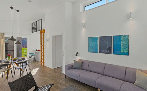 Schulenburg (137): Möbel, Interior Design, Flooring, Fussboden, Couch, Wand, Wohnzimmer, Decke, Holz, Zimmer