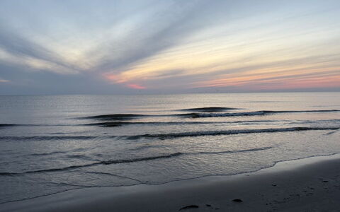 Vilhelm - 10Km from the Sea: Himmel, Blau, Wasser, Wasservorräte, Horizont, Wolke, Gewässer, Strand, Dämmerung, Sonnenuntergang