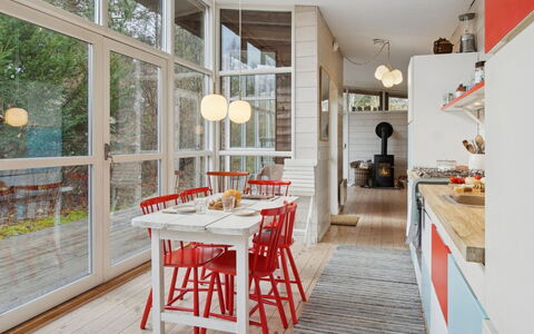Ellenora - 1.7Km from the Sea: Interior Design, Möbel, Flooring, Küche, Decke, Light Fixture, Fussboden, Küche & Esszimmer Tisch, Zuhause, Stuhl