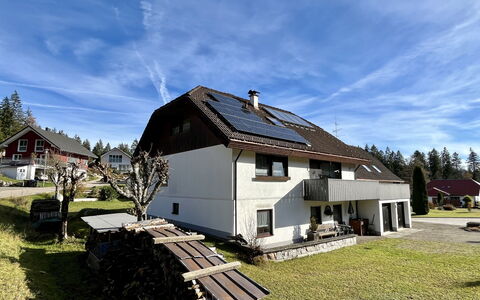 Bienek: Gebäude, Fenster, Haus, Dach, Zuhause, Hütte, Wohngebiet, Menschliche Siedlung, Abstellgleis, Bauernhaus