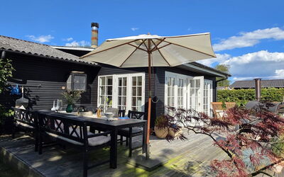 Yvette - 350M from the Sea