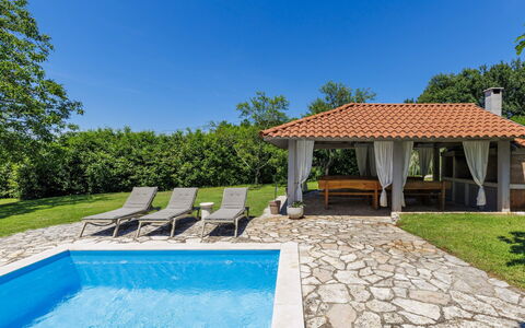 Elli: Schwimmbad, Resort, Gartenmöbel, Möbel, Eco Hotel, Schatten, Bauernhaus, Estate, Hütte, Hinterhof