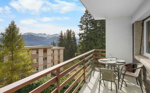La Roseraie B 24: Interior Design, Wand, Flooring, Holz, Decke, Möbel, Fussboden, Zimmer, Beleuchtung, Wohnung
