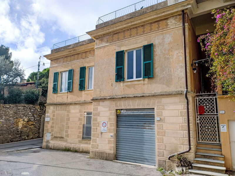 Mezzano