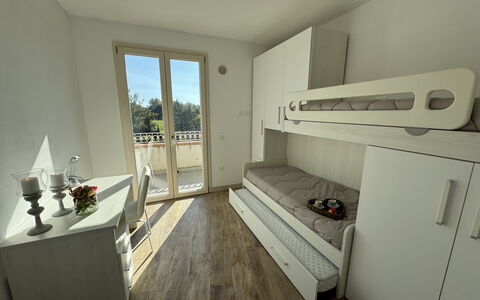 Villa al Glicine Proprietà: Wohnung, Fussboden, Flooring, Zimmer, Wohnheim, Schlafzimmer, Design, Holzboden, Bett