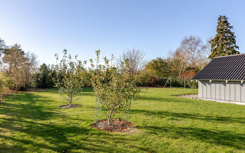Gerarda - 450M from the Sea: Hütte, Hinterhof, Garten, Gartenbauten, Schuppen, Abstellgleis, Gartenmöbel, Blockhaus, Outdoor Struktur, Hütte