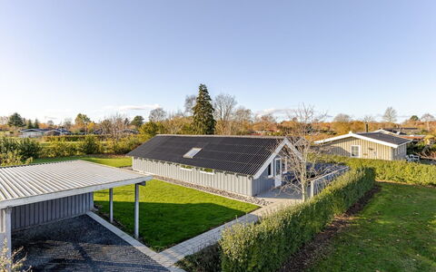 Gerarda - 450M from the Sea: Hütte, Hinterhof, Garten, Gartenbauten, Schuppen, Abstellgleis, Gartenmöbel, Blockhaus, Outdoor Struktur, Hütte