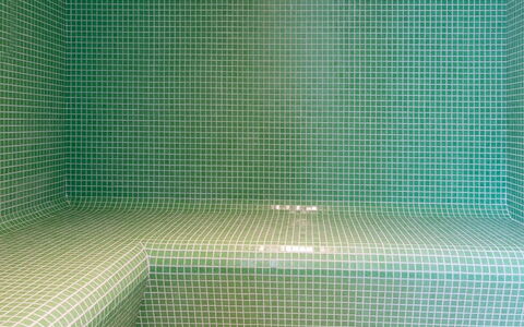Alina Villa: Flooring, Fussboden, Verbundwerkstoff, Fliese, Natürliches Material, Schwimmbad