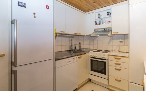 Parintie 3 D 21: Küchengerät, Küche, Major Appliance, Flooring, Holz, Countertop, Fussboden, Interior Design, Decke, Cabinetry