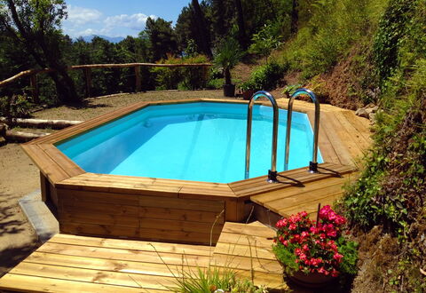 Podere la Botte, Pool, Lari: Holz, Freizeit, Schwimmbad, Holzbeize, Hartholz, Hinterhof, Eco Hotel, Planke, Gartenmöbel