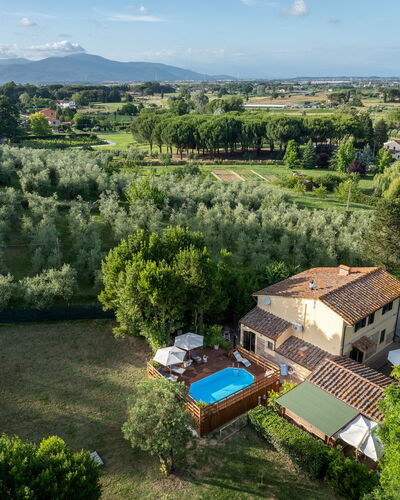 Podere la Botte, Pool, Lari