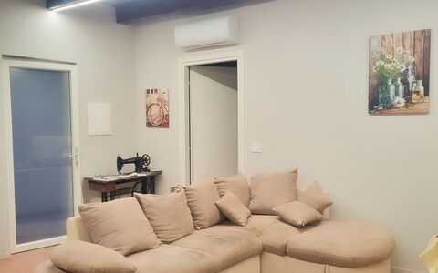 Alma Montis - Frabosa Sottana: Interior Design, Flooring, Holz, Möbel, Fussboden, Decke, Beleuchtung, Zimmer, Wohnzimmer, Wohnung