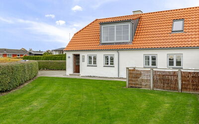 Arvi - 100M from the Sea