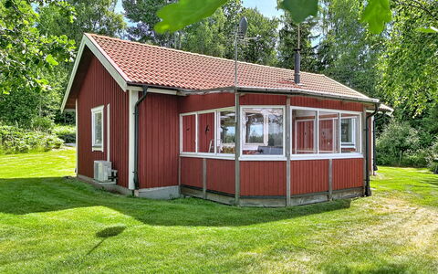Hults-Kulla: Baum, Gras, Dach, Holz, Haus, Hütte, Zuhause, Strauch, Die Architektur