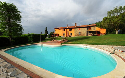 Villa Vindelbono: Schwimmbad, Estate, Resort, Hazienda, Eco Hotel, Villa, Hinterhof, Bauernhaus
