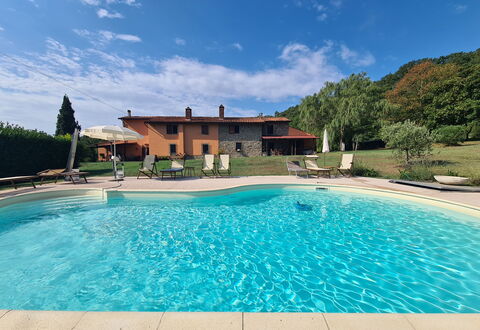 Villa Vindelbono: Blau, Schwimmbad, Resort, Gartenmöbel, Freizeit, Eco Hotel, Estate, Hazienda, Thermae, Water Feature