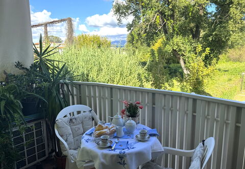 Liz: Möbel, Stuhl, Gartenmöbel, Tabelle, Tisch Im Freien, Balkon, Veranda, Schatten, Hinterhof, Küche & Esszimmer Tisch