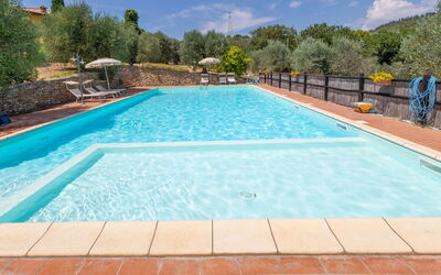 Campiglia Marittima 649: Schwimmbad, Verbundwerkstoff, Resort, Water Feature, Hazienda, Gartenmöbel, Eco Hotel, Hotel, Villa, Thermae