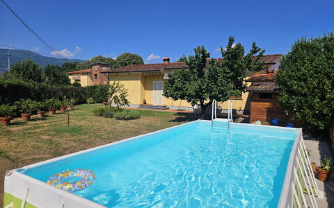 Villa Lory: Blau, Schwimmbad, Verbundwerkstoff, Freizeit, Schatten, Resort, Hinterhof, Eco Hotel, Hazienda, Hotel