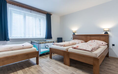 Forrest Haven Vodice: Interior Design, Holz, Bett, Schlafzimmer, Möbel, Decke, Flooring, Fussboden, Bettrahmen, Zimmer