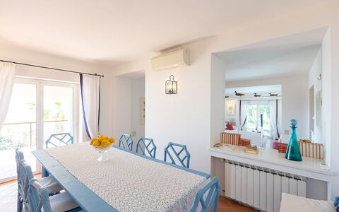 La Terrazza sul Mare: Möbel, Interior Design, Flooring, Holz, Tabelle, Decke, Stuhl, Fussboden, Esszimmer, Küche & Esszimmer Tisch