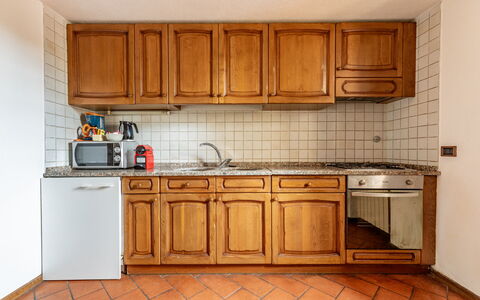 Relais de Ricci: Küche, Holz, Countertop, Küchengerät, Flooring, Major Appliance, Cabinetry, Interior Design, Fussboden, Zimmer