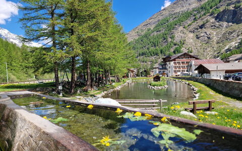 Faderhorn 8: Wasser, Gewässer, Bergforms, Berg, Wasserlauf, Gebirge, Bank, Senke, Bergstation, Reflexion