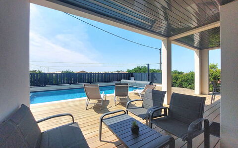 Villa Dune: Schwimmbad, Die Architektur, Verbundwerkstoff, Schatten, Resort, Gartenmöbel, Eco Hotel, Deck, Hotel, Fliese