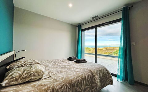 Villa Dune: Schlafzimmer, Bett, Linens, Bedding, Hotel, Bettdecke, Bettrahmen