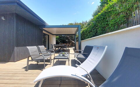 Maison Dune: Holz, Gartenmöbel, Verbundwerkstoff, Schatten, Schwimmbad, Deck, Terrasse, Stuhl, Tisch Im Freien, Beton