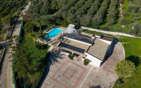 Villa Ninfa: Schwimmbad, Wohngebiet, Resort, Estate, Zuhause, Eco Hotel, Hazienda, Villa, Hotel