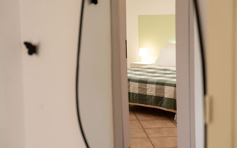 Villa Ninfa: Interior Design, Möbel, Wand, Fussboden, Flooring, Holz, Schlafzimmer, Zimmer, Decke, Bett