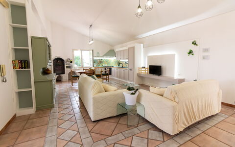 Villa Ninfa: Interior Design, Möbel, Flooring, Fussboden, Couch, Decke, Holz, Zimmer, Wohnzimmer, Beleuchtung