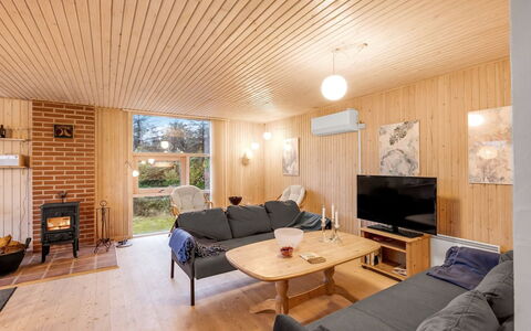 Gidske - 850M from the Sea: Interior Design, Holz, Möbel, Flooring, Decke, Fussboden, Couch, Zimmer, Wohnzimmer, Holzboden
