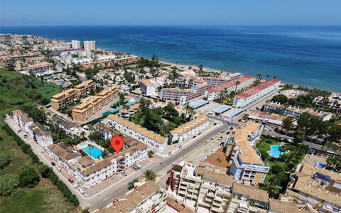 El Patio: Wohngebiet, Küste, Menschliche Siedlung, Wohnung, Küsten Und Ozeanische Forms, Resort, Meer, Luftaufnahmen, Ufer, Strand